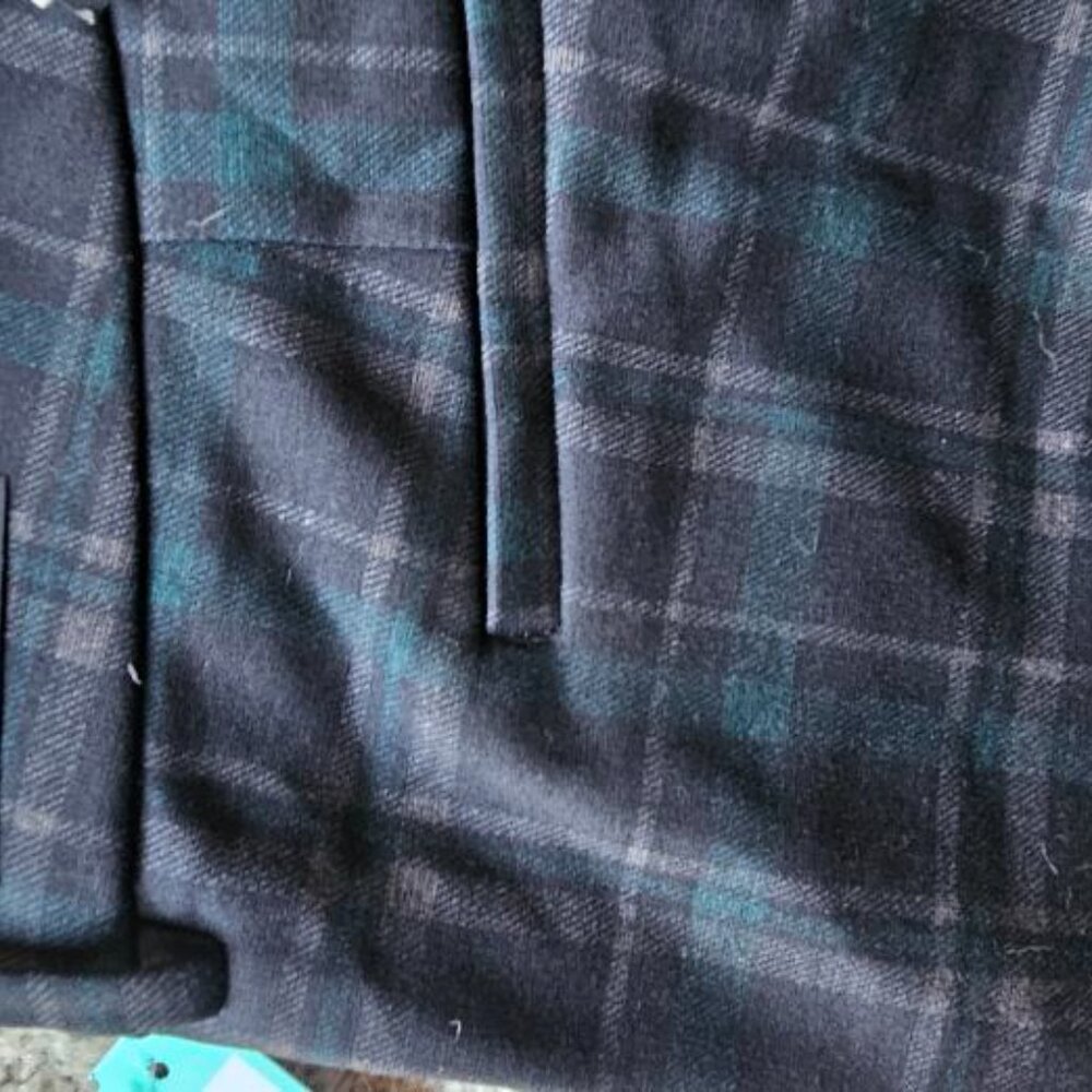 Liverpool Los Angeles Kelsey Straight Knit Trouser, size 12/31, black w/plaid - Picture 2 of 7